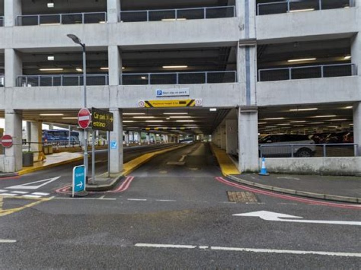 Is Gatwick valet parking closed?