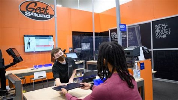 Is Geek Squad refundable?