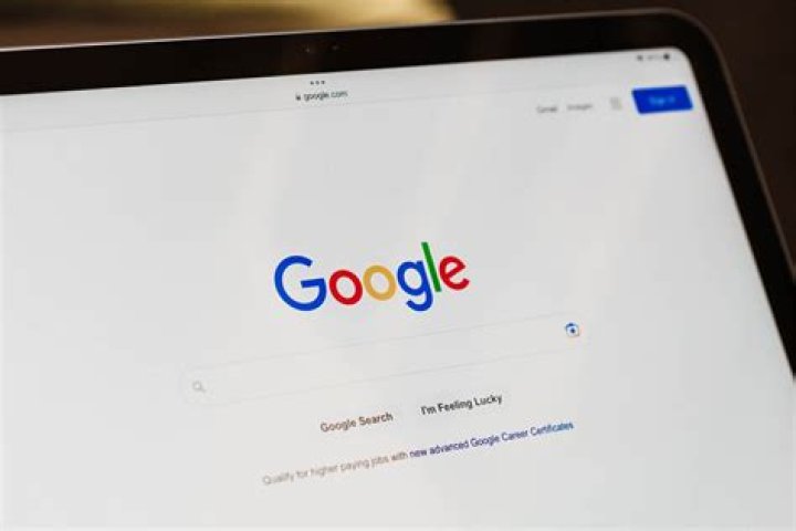 Is Google Hangout better than zoom?