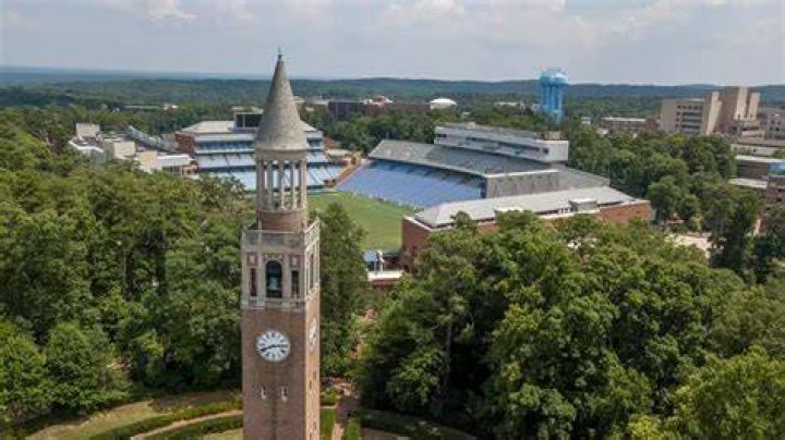 Is it hard to get into Carleton University?