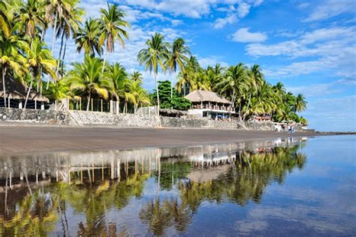 Is it safe to travel to Ixtapa?
