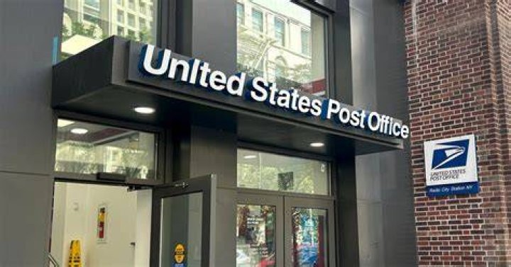 Is the post office working in Puerto Rico?