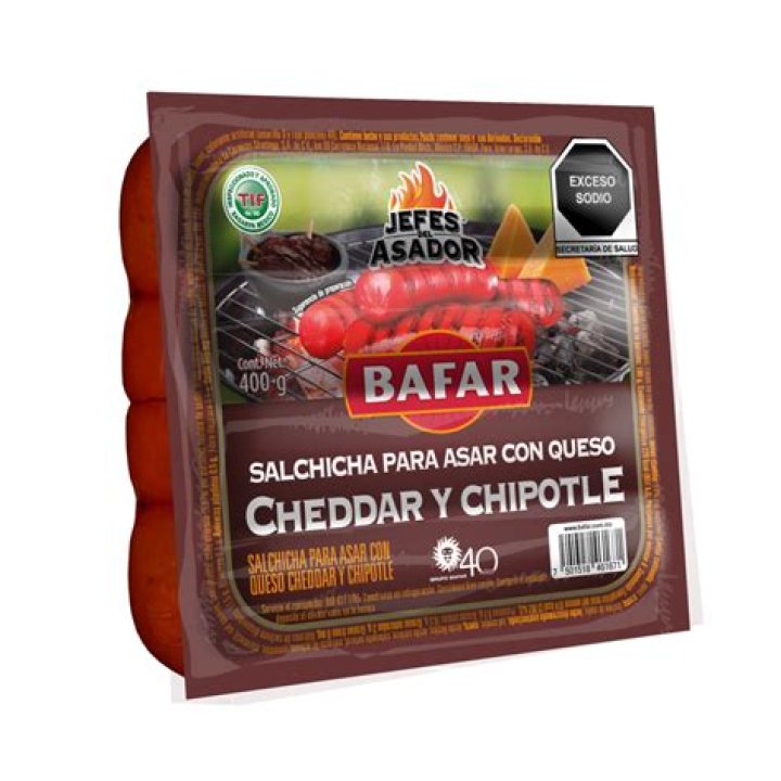 ¿Qué contiene la salchicha para asar?
