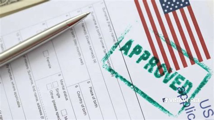 ¿Qué hacer después de ser aprobada la I 130?