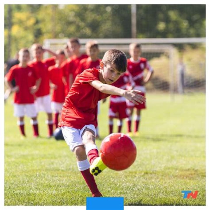 ¿Quién fue el inventor de la pelota de fútbol?