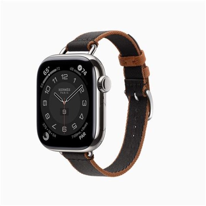 Should I get a Garmin or Apple Watch?