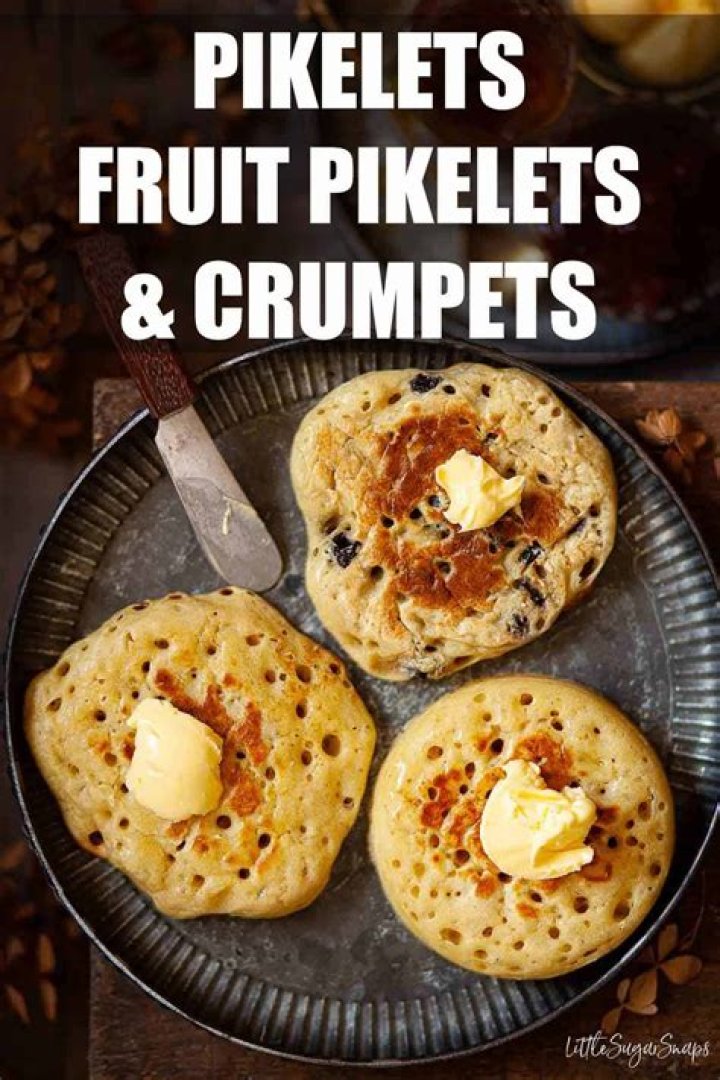 What's the difference between Pikelets and crumpets?