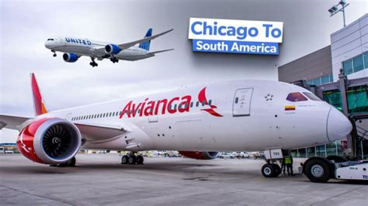 What airlines fly from Chicago to Amsterdam?