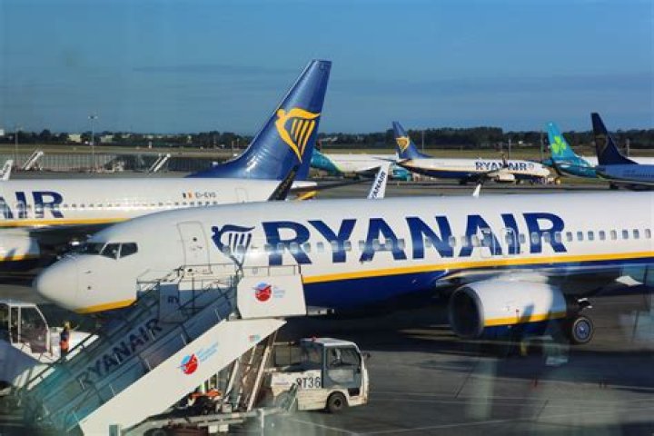 What airport does Ryanair fly into in Nice?