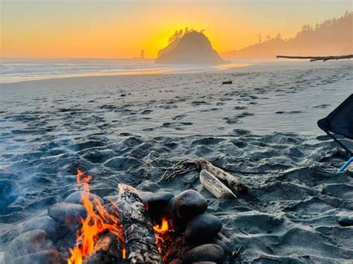 What beach can you have a bonfire at in California?