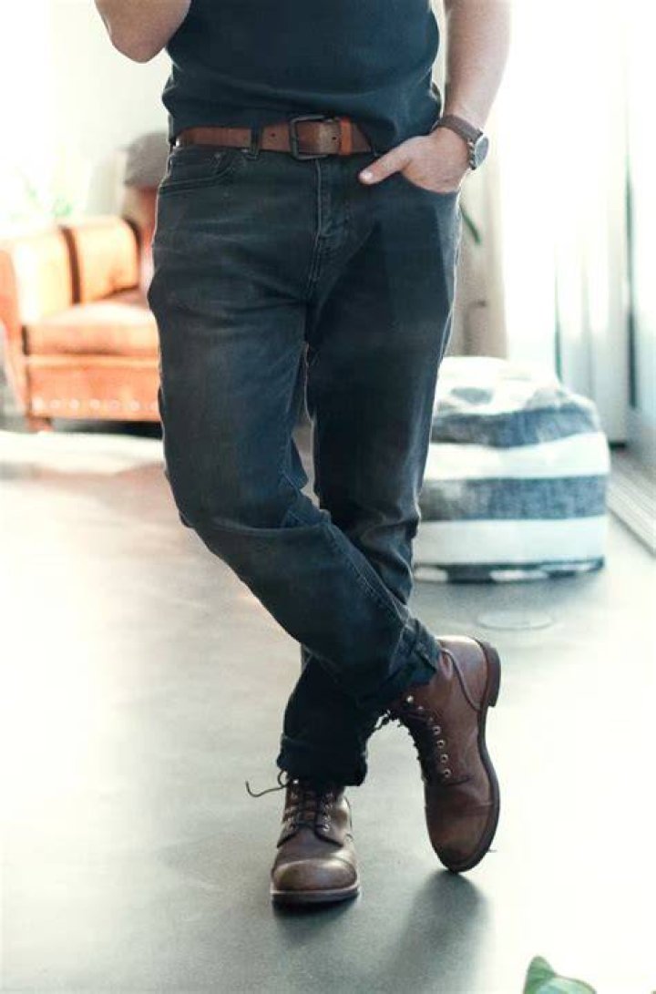 What boots go with black jeans?