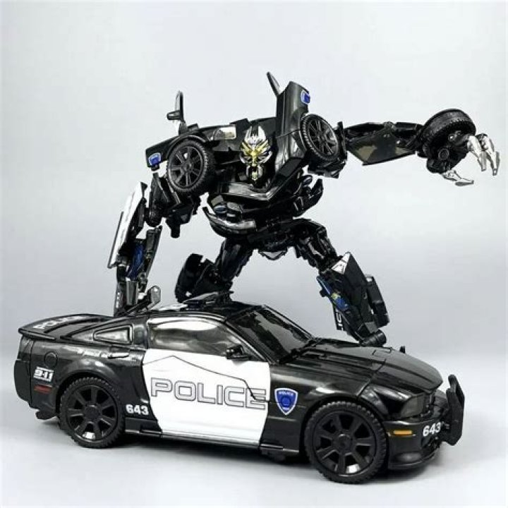 What car is barricade in Transformers?