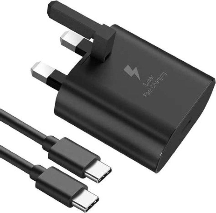 What charger does Moto e5 play use?