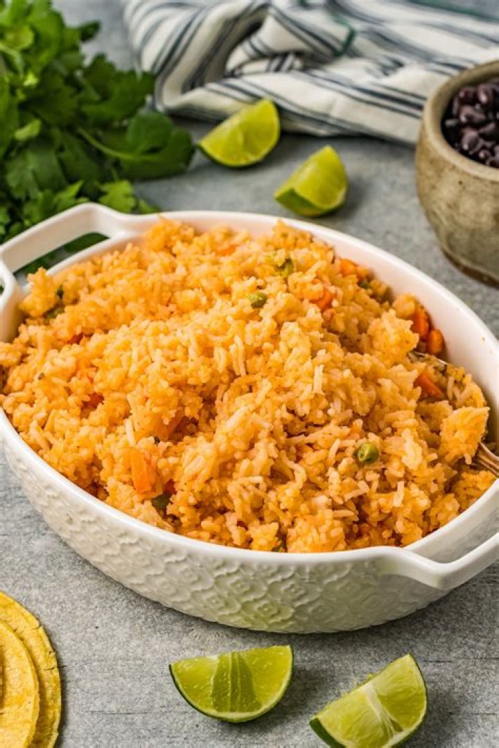 What color is Mexican rice?
