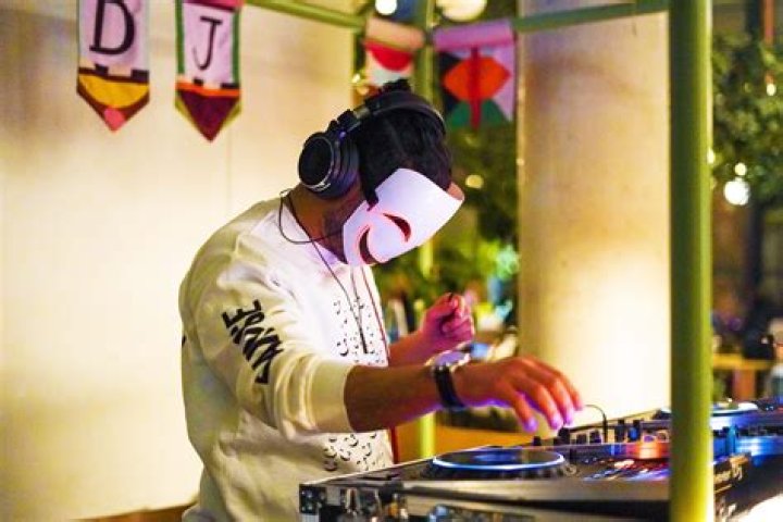 What does DJ Mustard say on his songs?