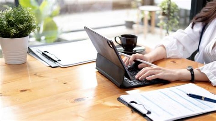 What does On Error Resume Next do?