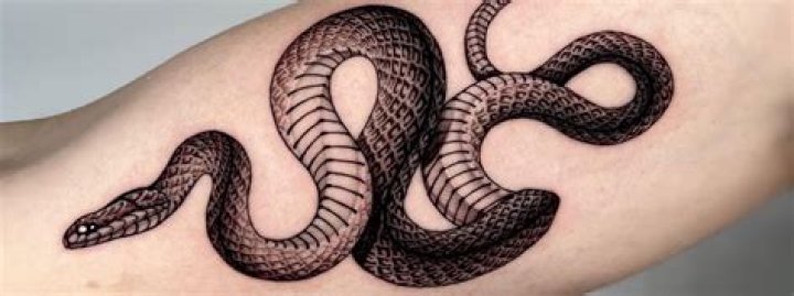 What does Snake Eyes tattoo mean?