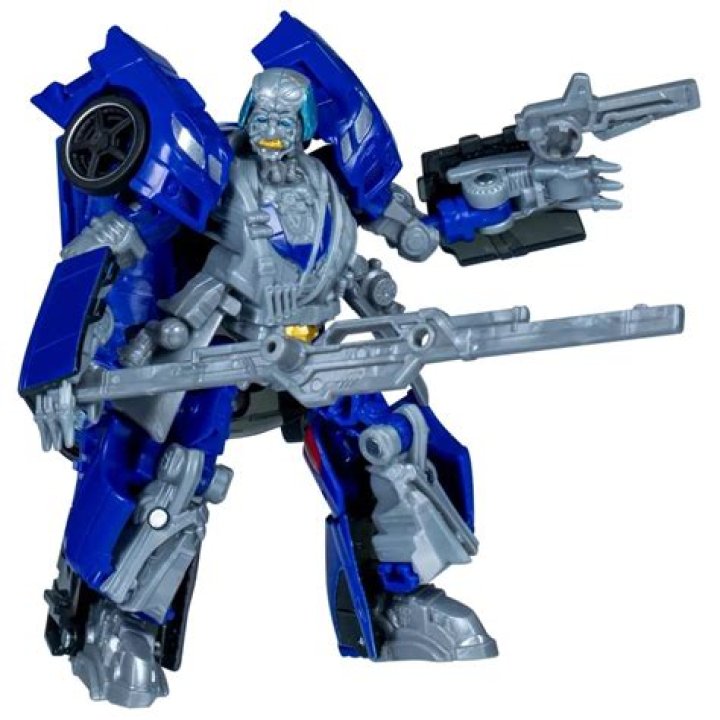 What does wheeljack transform into in Transformers Prime?