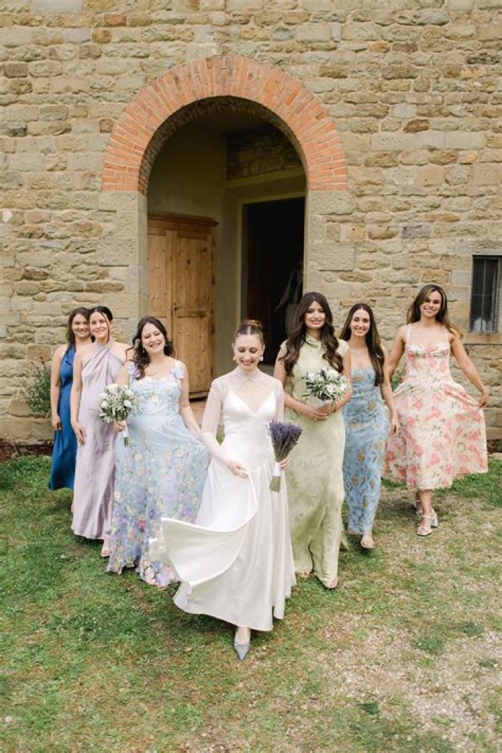What food is served at an Italian wedding?