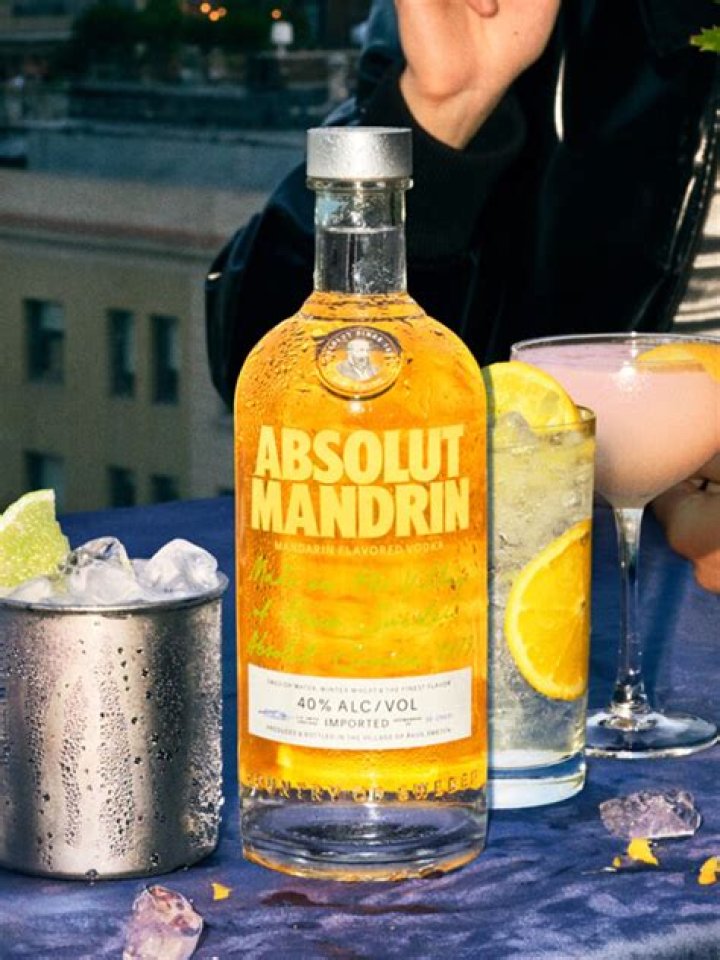 What goes with Absolut Mandrin?