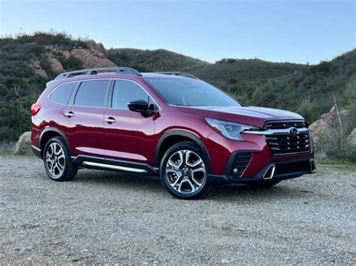 What is comparable to Subaru ascent?