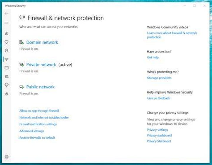 What is firewall Windows 10?