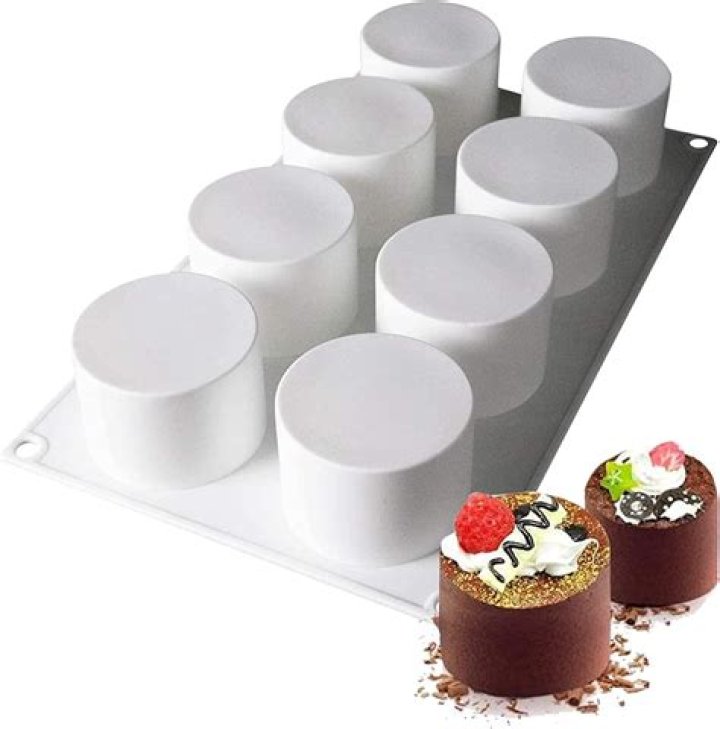 What is the best size mold for chocolate bombs?