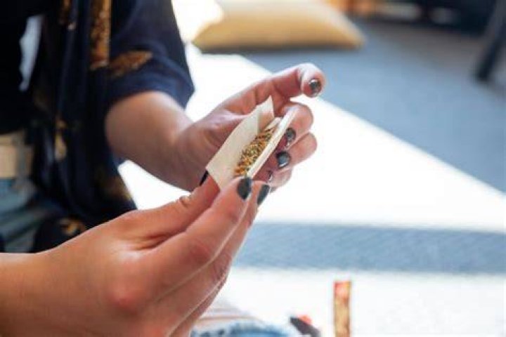 What is the best tobacco for rolling?