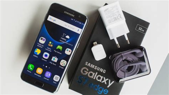 What is the price of s7 edge in Pakistan?