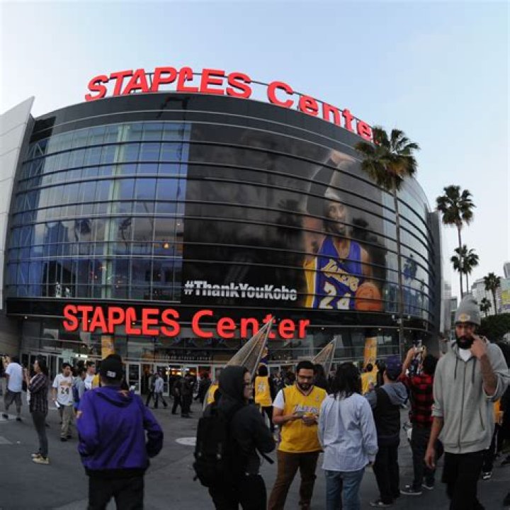 What is the Staples Center in Los Angeles?