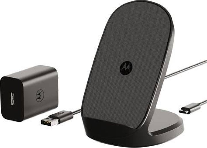 What kind of charger does Motorola RAZR use?