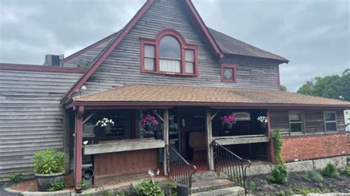 What restaurants are in Blairsville GA?