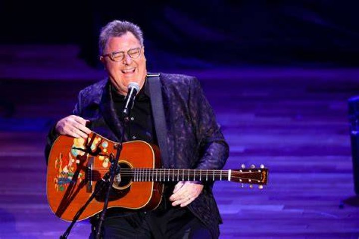What song did Vince Gill sing at Charlie Daniels Funeral?