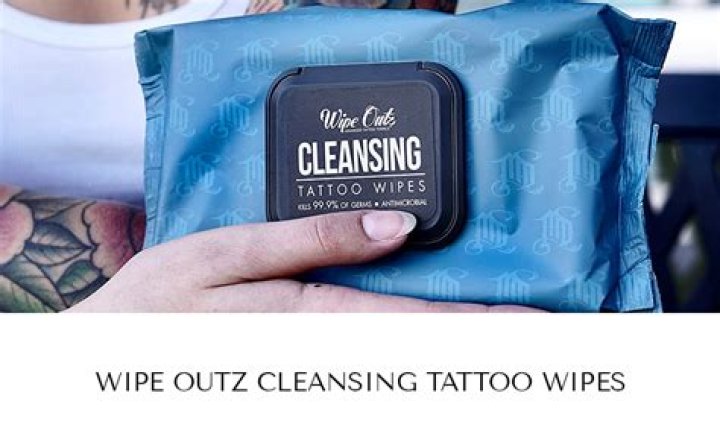 What to use to wipe while tattooing?