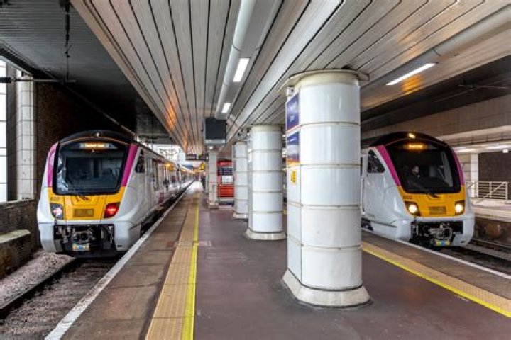 What train goes to Basildon?
