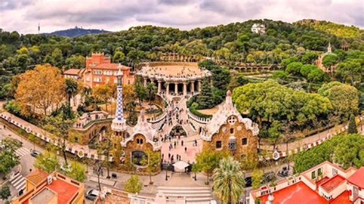 What was the original plan for Parque Guell?