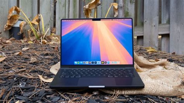 What year is MacBook Pro mc700ll A?