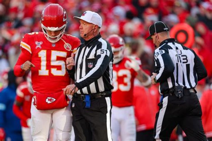 What year was replacement refs in NFL?