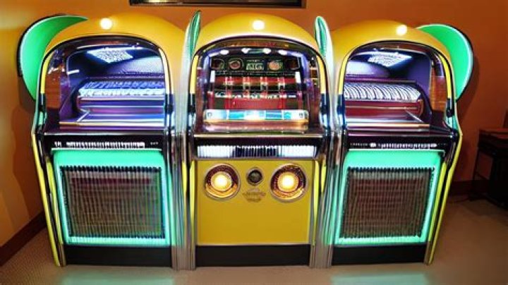 When was the first jukebox invented?