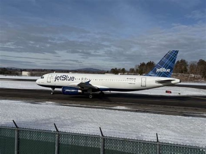 Where can I fly direct from Manchester NH?