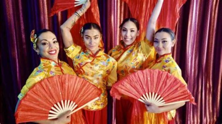 Where is the fan dance?