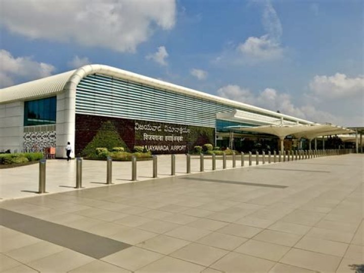 Which international airport is in Chennai?