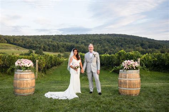 Who can officiate a wedding in Virginia?