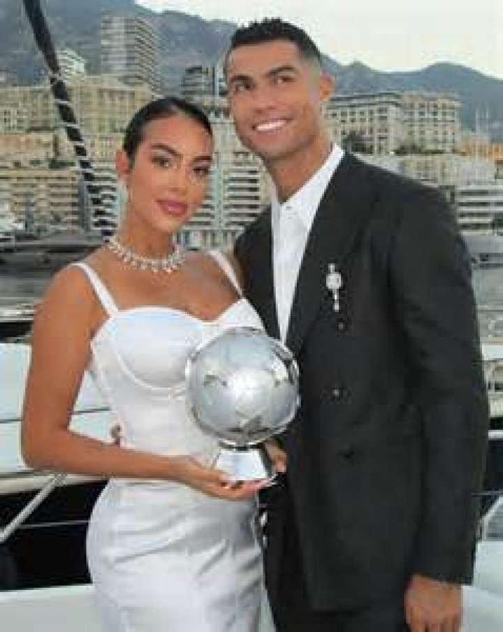 Who is Cristiano Ronaldo's manager?