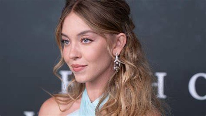 Who is Sydney's real father in Alias?