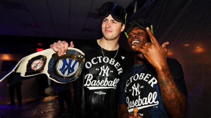 Who is the Yankees backup catcher?