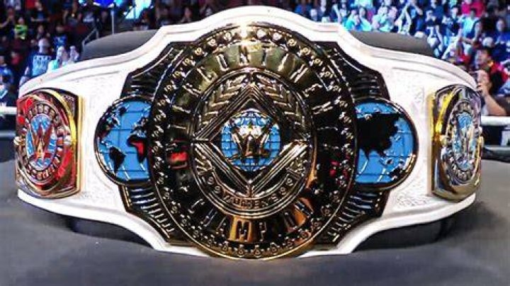Who is WWE heavyweight champion now?