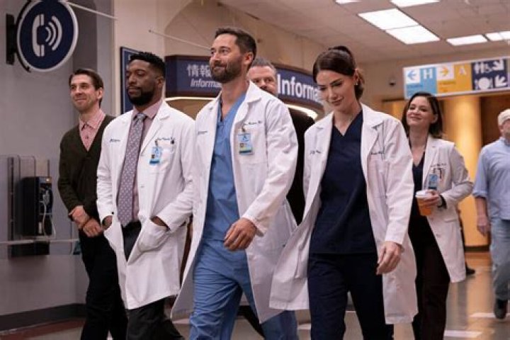Who plays Martin on New Amsterdam?