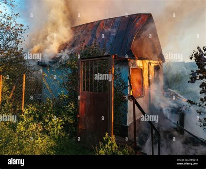 Who sang burning house?