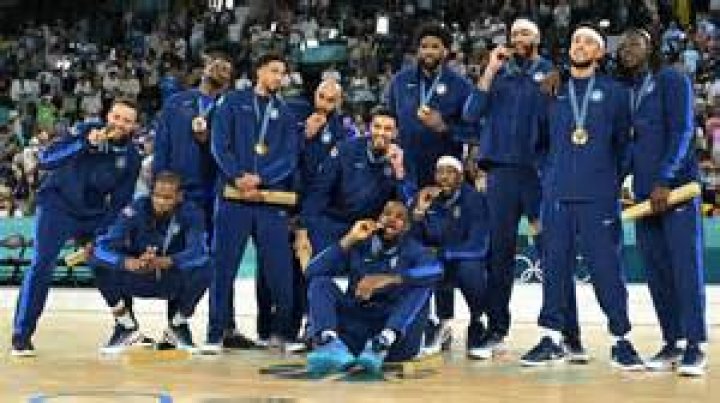 Who won the silver medal in basketball in the 1992 Olympics?